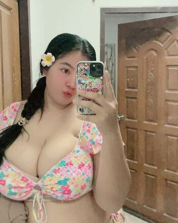 Full leaked Mmonn m page private onlyfans photo