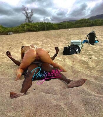 Full leaked Mobounce private photo