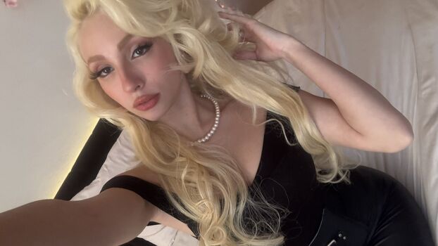 Full leaked Mochidolll veroodle private onlyfans photo