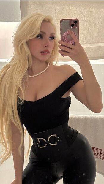 Full leaked Mochidolll page private onlyfans photo