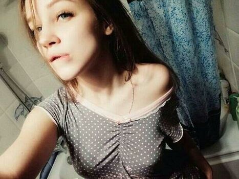 Full leaked Model anuta private photo