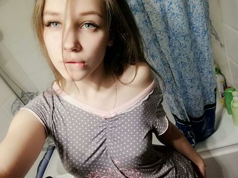 Full leaked Model anuta private photo