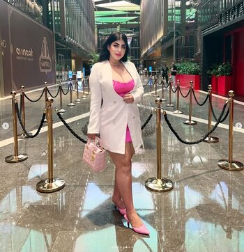 Full leaked Modern arab babes private onlyfans photo