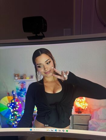 Full leaked Sabrina suz/ private onlyfans photo