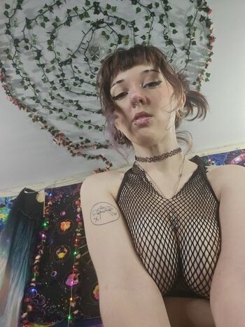 molliestmay