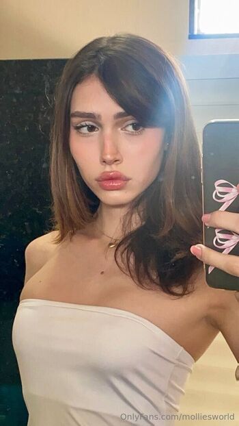 Full leaked Molliesworld private onlyfans photo