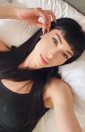 Full leaked Molly hughes private photo