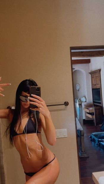 Full leaked Molly hughes private photo