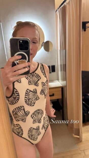Full leaked Molly quinn private photo