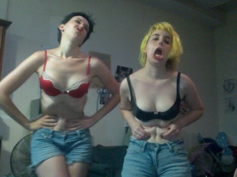 Full leaked Molly soda private photo