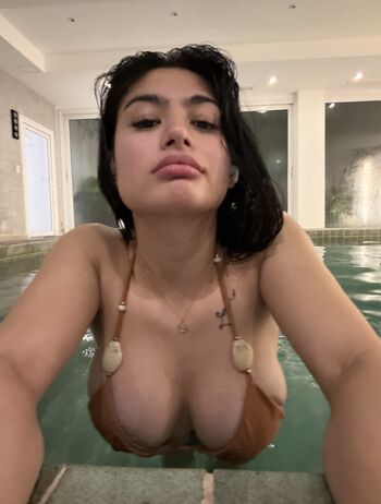 Full leaked Mollyaira private photo