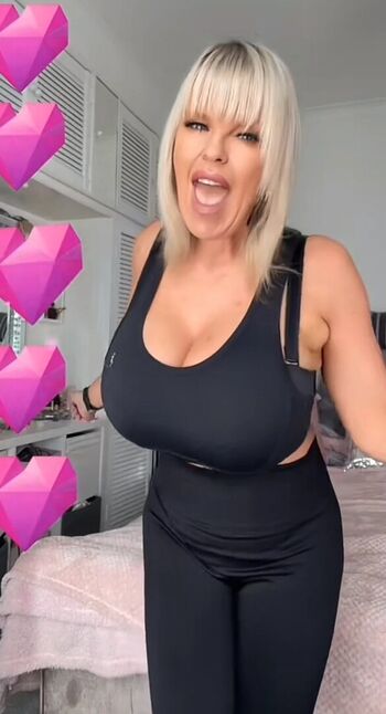 Full leaked Mollyjfoxx private photo