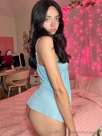 Full leaked Mollymoonnn private photo