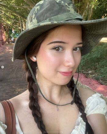 Full leaked Mollyswes private photo