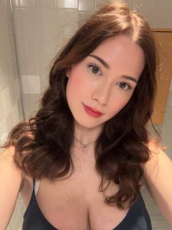 Full leaked Mollyswes private onlyfans photo