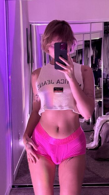 Full leaked Mollyxmoore private photo