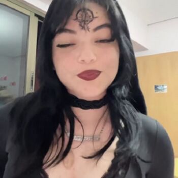 Full leaked Molodoya private photo