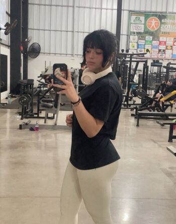 Full leaked Molodoya private photo