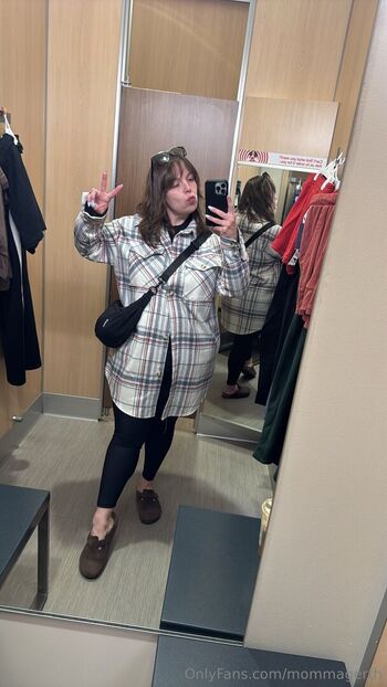 Full leaked Mommagerth page private onlyfans photo