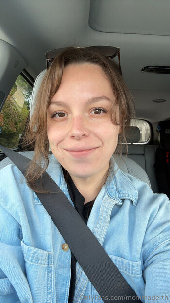 Full leaked Mommagerth page private onlyfans photo