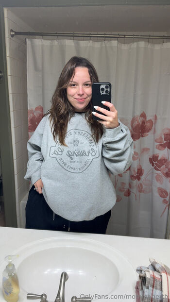 Full leaked Mommagerth private onlyfans photo