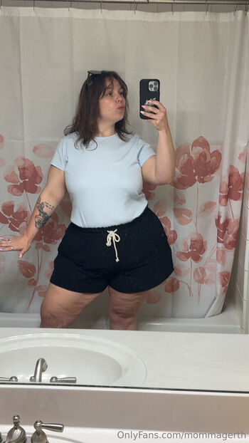 Full leaked Mommagerth private onlyfans photo