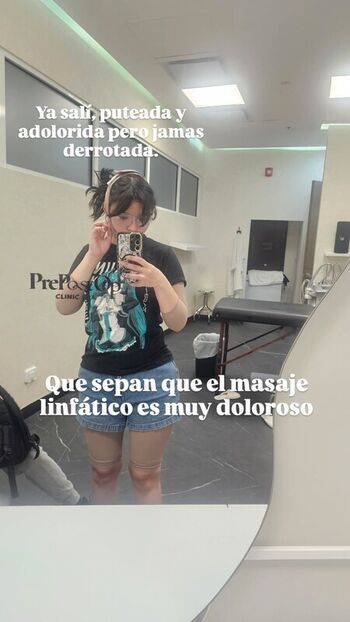 Full leaked Momoiro cosplay private photo