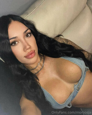 Full leaked Momosja private photo