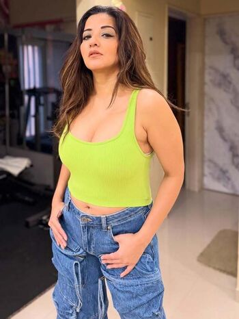 Full leaked Mona lisa private onlyfans photo