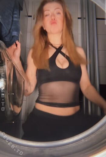 Full leaked Monawithoutlisa private onlyfans photo