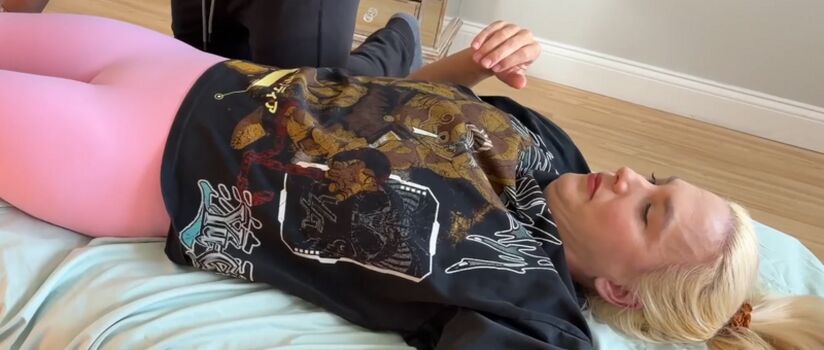 Full leaked Mondragon chiropractic private photo