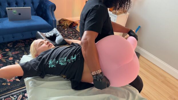 Full leaked Mondragon chiropractic private photo