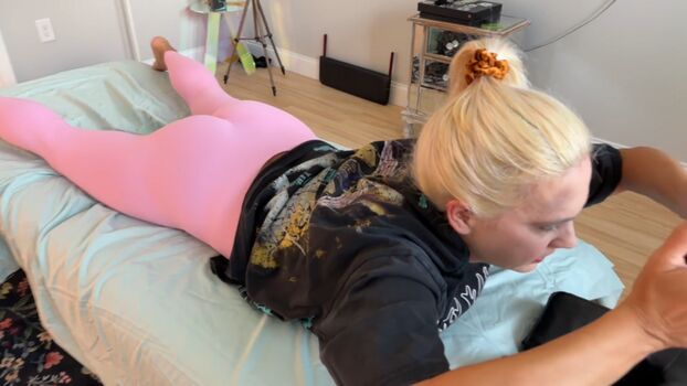 Full leaked Mondragon chiropractic private photo