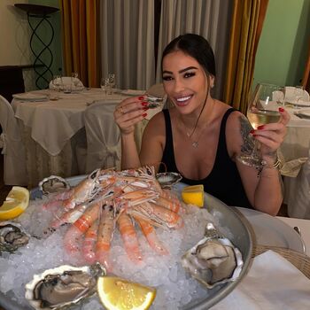 Full leaked Monicasuarez private photo