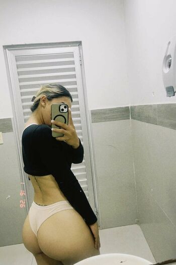 Montse Avalos
