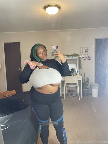 Full leaked Moodybb private photo