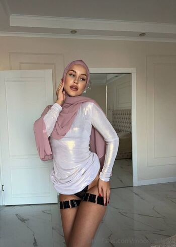 Full leaked Moon adelin page private photo