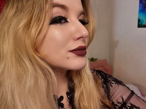 Full leaked Moon dragon private onlyfans photo