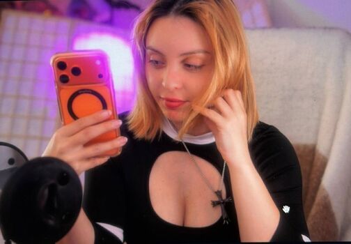Moona ASMR