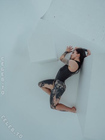 Full leaked Moona autumn private photo