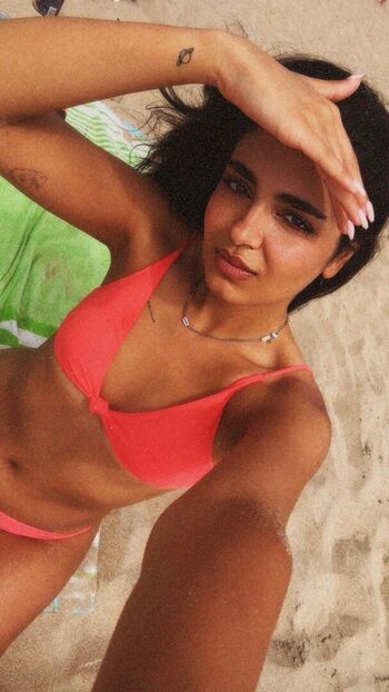 Full leaked Mooneh private onlyfans photo