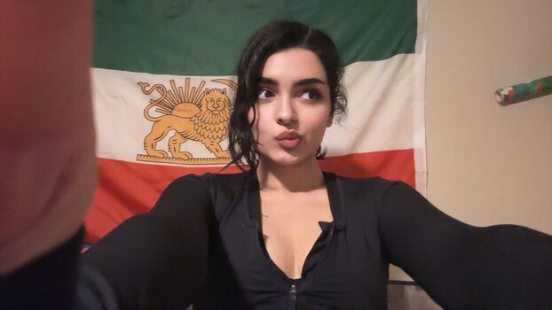 Full leaked Mooneh private onlyfans photo