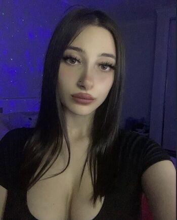 Full leaked Moonlitdolli private photo