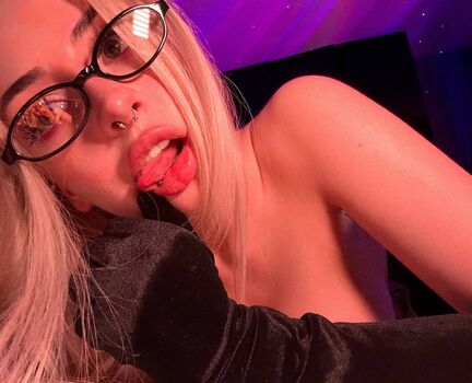 Full leaked Morana battory private photo