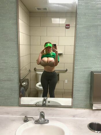 Full leaked Moreofmariah private onlyfans photo