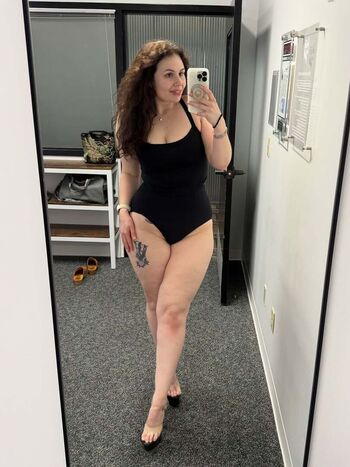 Full leaked Morgansmisfortune private onlyfans photo