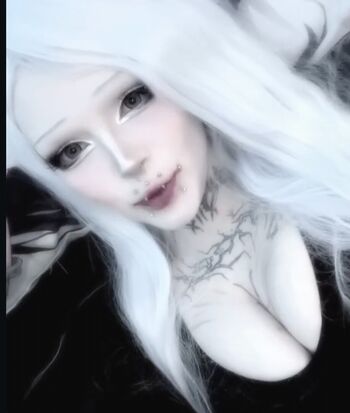 Full leaked Morwyna private photo