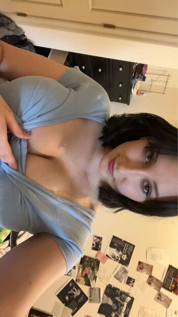 Full leaked Motherofworms private onlyfans photo