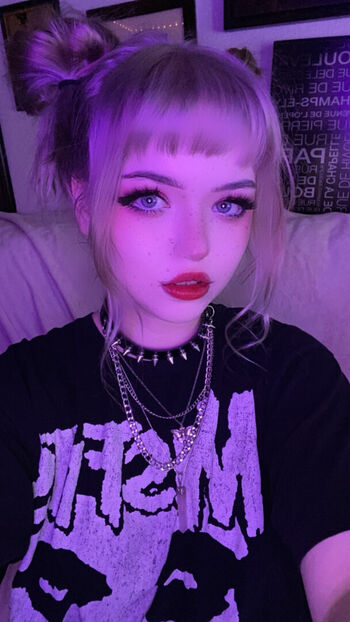 Full leaked Mothgray private onlyfans photo