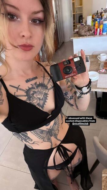 Full leaked Mothica private onlyfans photo